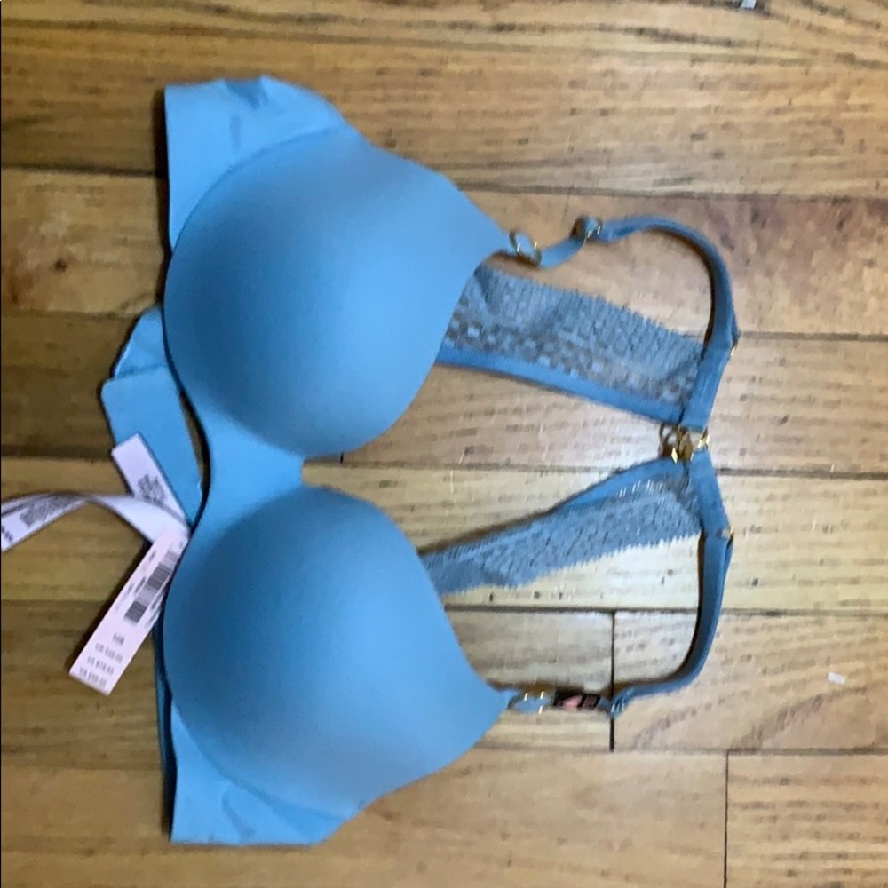 Baby blue incredible bra